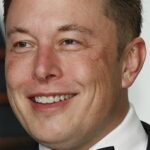 Elon Musk si battezza “Technoking” di Tesla