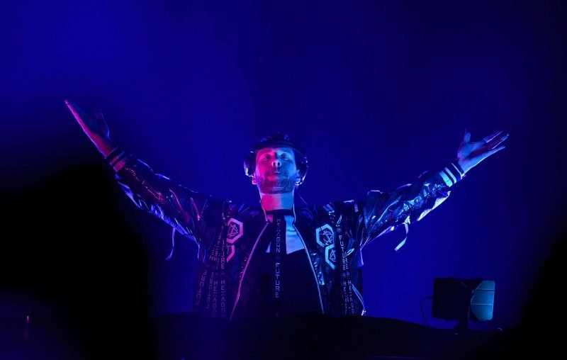 gli-artisti-olandesi-don-diablo-vende-il-film-per-concerti-nft-per-12-milioni-pollstar-800x508-1