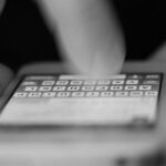La nuova truffa del pacco viaggia via Sms La nuova truffa del pacco viaggia via Sms