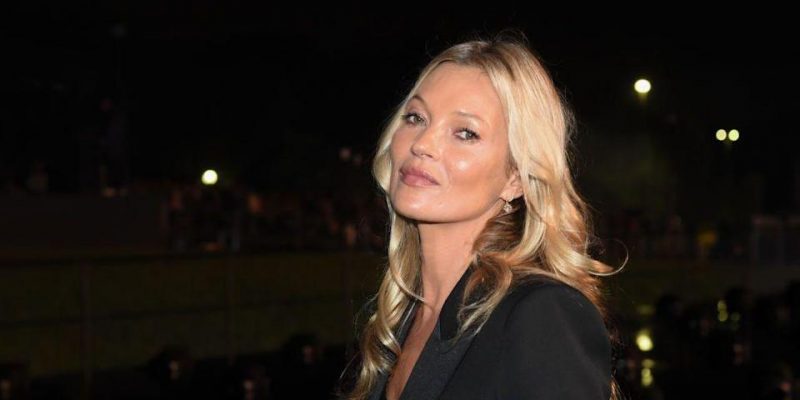 kate-moss-si-avventura-nel-mercato-dellarte-nft-condividendo-alcuni-dei-suoi-momenti-piu-intimi-yahoo-lifestyle-800x400-1