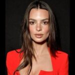 La modella Emily Ratajkowski venderà NFT a Christies per affermare la proprietà sulla propria immagine La modella Emily Ratajkowski venderà NFT a Christies per affermare la proprietà sulla propria immagine