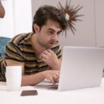 Lo smart working in tempi di pandemia. Vantaggi e limiti Lo smart working in tempi di pandemia. Vantaggi e limiti