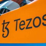 McLaren Racing Partner di Tezos McLaren Racing Partner di Tezos