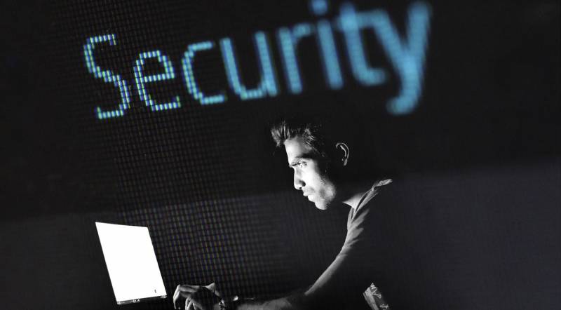 hacking-2964100_1280-800x442-1