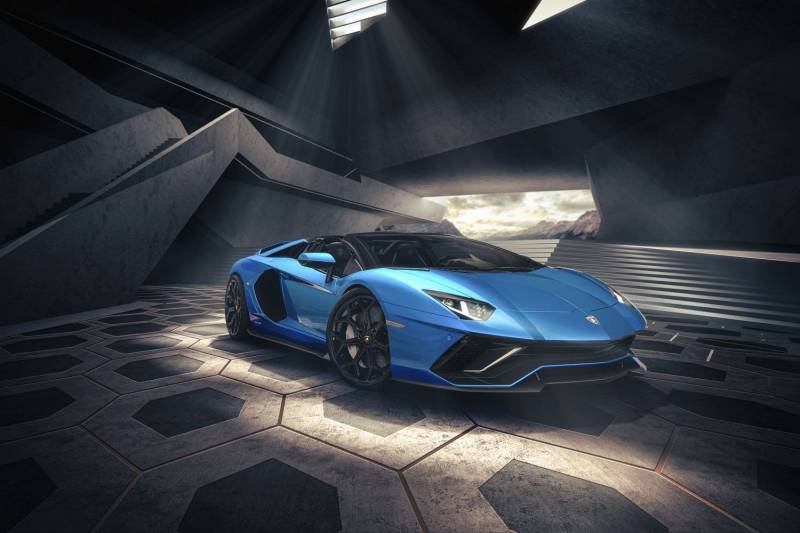 lamborghini-svelati-artisti-nft-1-1-800x533-1