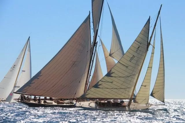 Vele_dEpoca_in_regata_Foto_Maccione