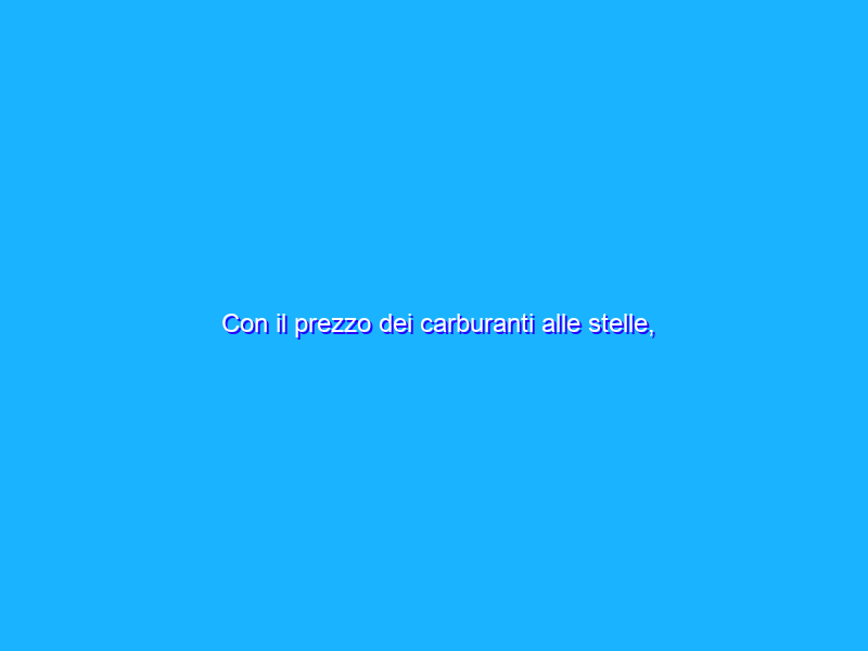 Con il prezzo dei carburanti alle stelle, l’auto elettrica diventa ancora più conveniente. Il test di Patti Chiari (RSI)