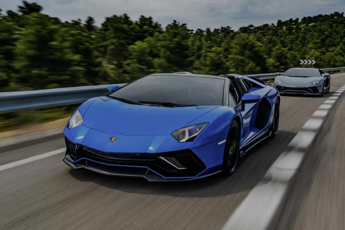 È quello che è successo a un proprietario di una Lamborghini Aventador, finito al centro di una storia che racconta molto più di una semplice riparazione
