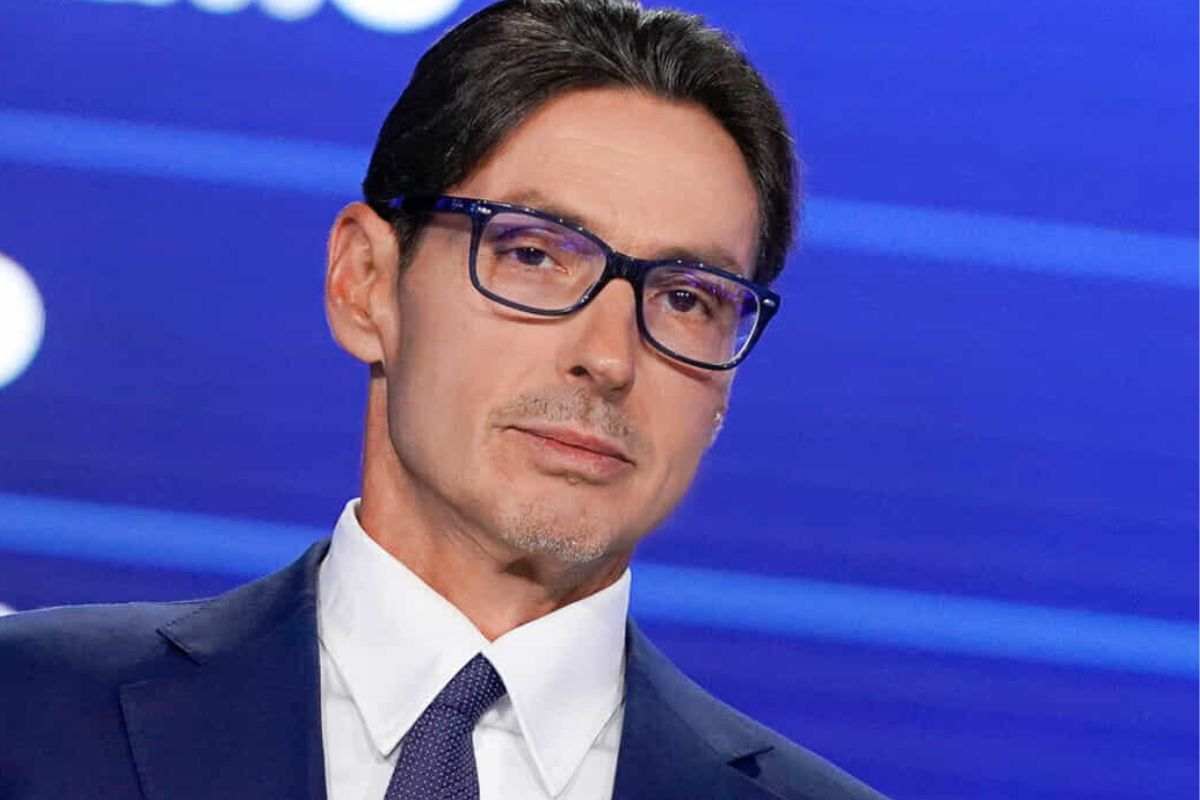 Pier Silvio Berlusconi durante l'incontro a Monaco per lo sviluppo dell'hub tecnologico europeo dedicato all'intelligenza artificiale e allo streaming.