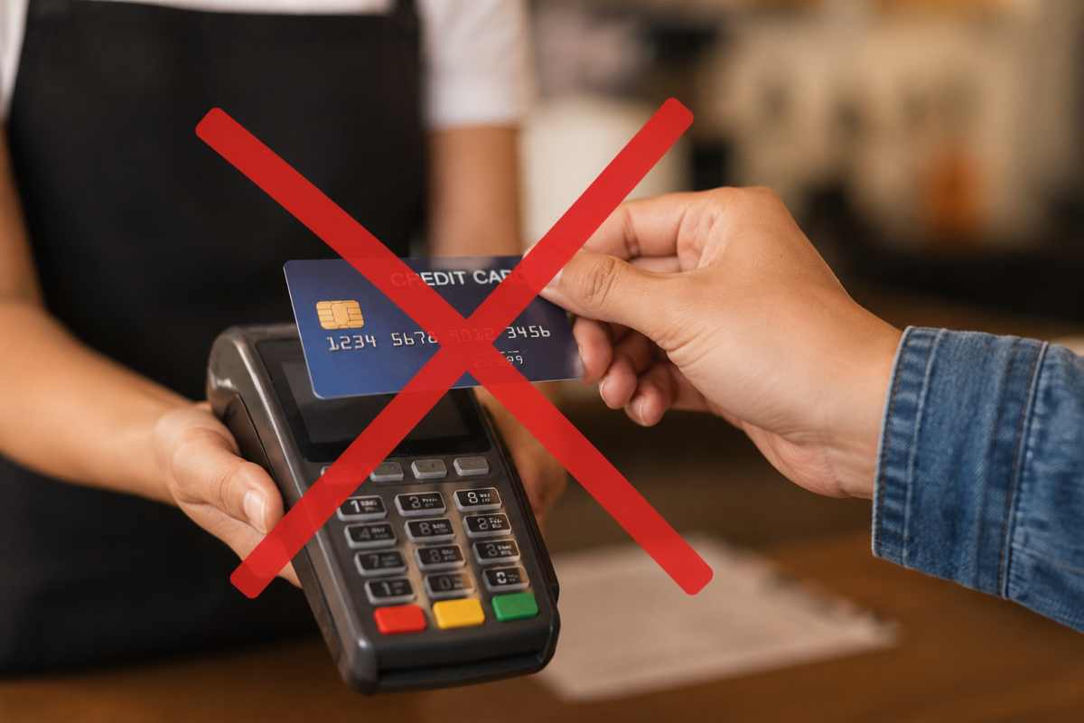 Pagamenti col POS, c’è un metodo più sicuro della carta di credito: pochi lo usano, ma non si rischia